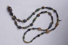 ภาพถ่ายการขุดค้นทางโบราณคดี