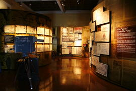 นิทรรศการ ชุด เรียงความประเทศไทย : ห้องกำเนิดประเทศไทย