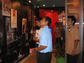 ภาพถ่ายพิธีเปิดนิทรรศการ ชุด ผู้แทนฯ เมืองไทย