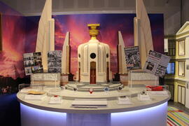 ภาพถ่ายนิทรรศการ ชุด ล่องรอยราชดำเนิน